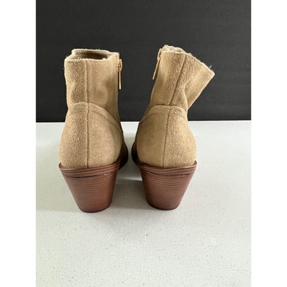 VINCE CAMUTO Amtinda Square Toe beige suede Bootie SIZE 9 - Picture 4 of 7